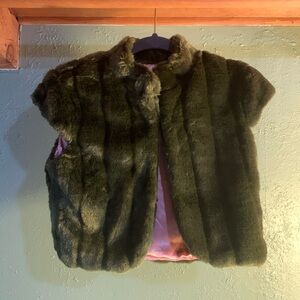 Miss me faux fur crop vest